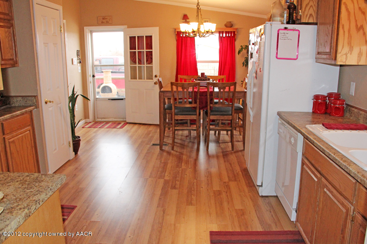 8401 Arlie Road Amarillo, TX 79108 - Photo 10 of 27 Kitchen
