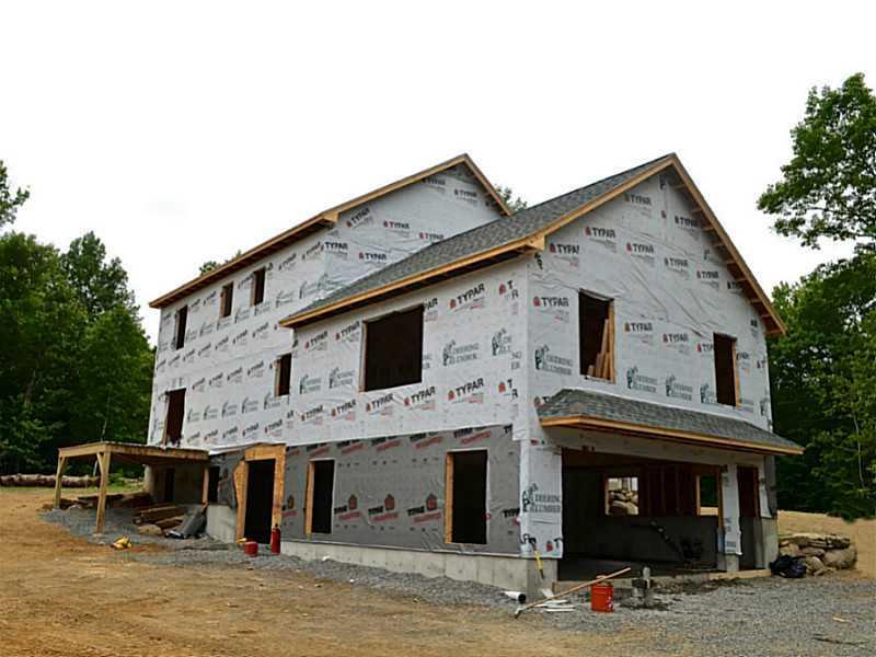 72 Guinea Road Berwick, ME 03901 - Photo 5 of 6 Exterior Back.