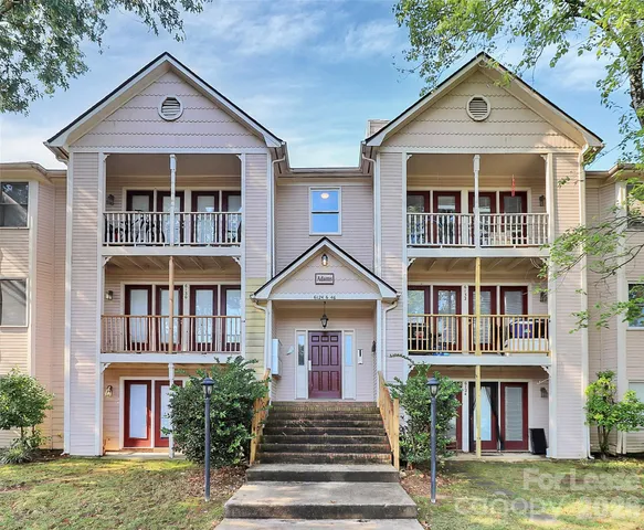 $1,050 | 6146 Meadow Rose Lane, Charlotte, NC 28215