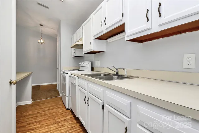 $1,150 | 6146 Meadow Rose Lane, Charlotte, NC 28215