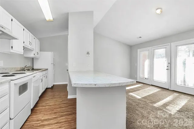 $1,050 | 6146 Meadow Rose Lane, Charlotte, NC 28215