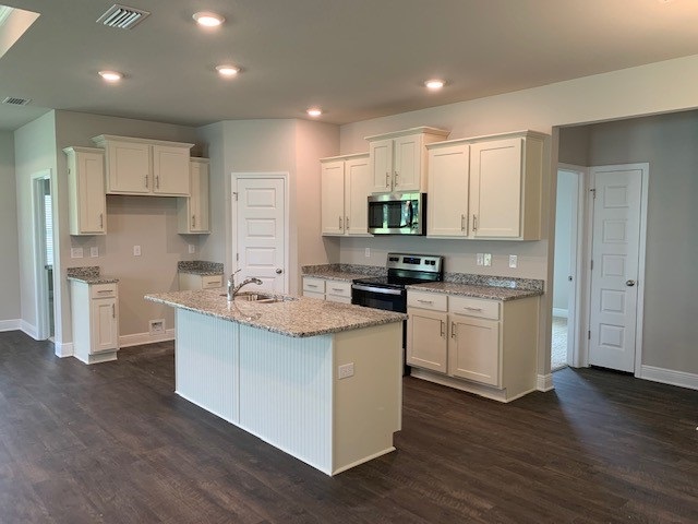 9304 Sitka Drive, Unit 90 Foley, AL 36535 - Photo 6 of 21 Kitchen