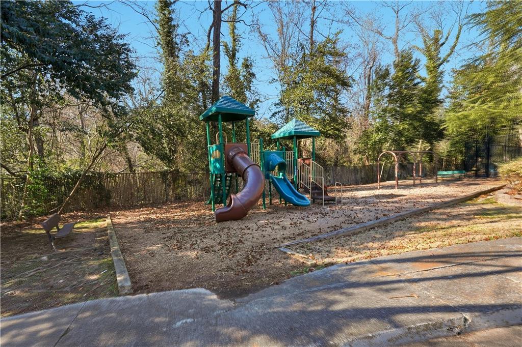 6700 Roswell Road, Unit 28G Atlanta, GA 30328 - Photo 31 of 37