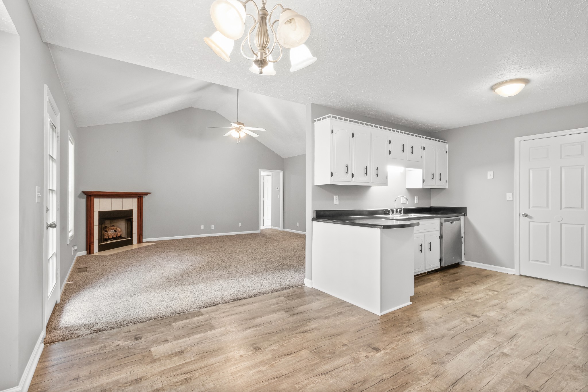 407 Bonny Castle Road Clarksville, TN 37040 - Photo 7 of 25 Gallery Image 7