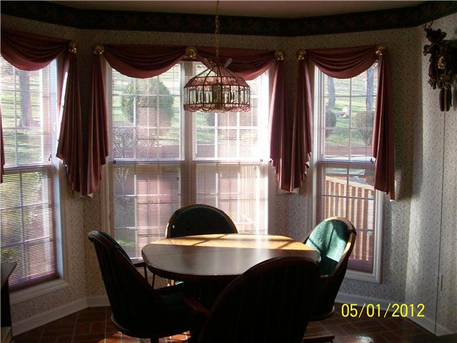 1151 Rip Steele Road Columbia, TN 38401 - Photo 12 of 20 Eat in Kitchen