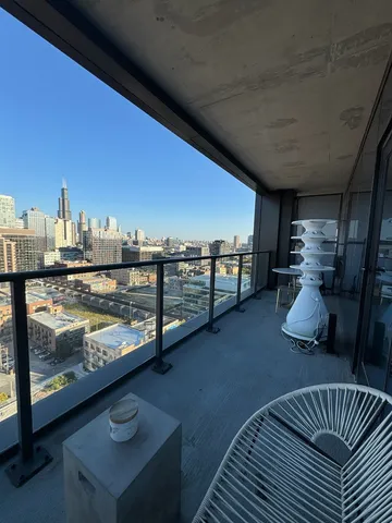 $4,500 | 225 North Elizabeth Street, Unit 1902, Chicago, IL 60607