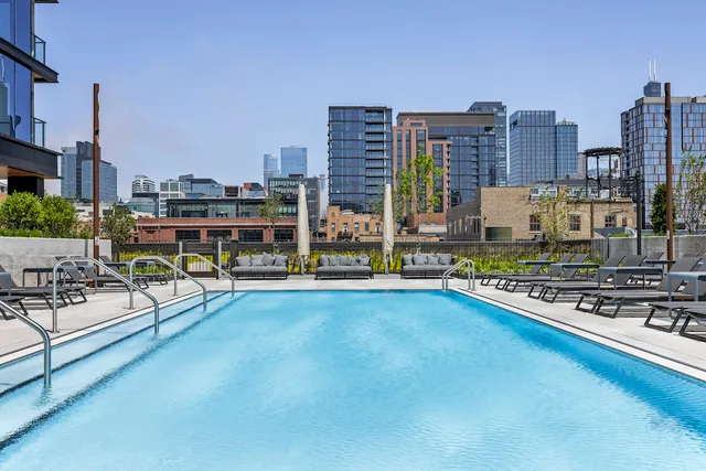 $4,500 | 225 North Elizabeth Street, Unit 1902, Chicago, IL 60607