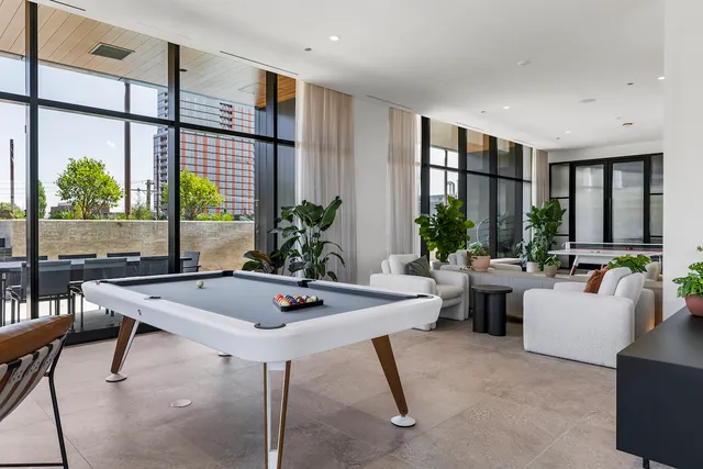 $4,500 | 225 North Elizabeth Street, Unit 1902, Chicago, IL 60607