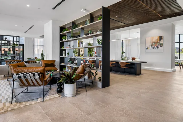 $4,500 | 225 North Elizabeth Street, Unit 1902, Chicago, IL 60607