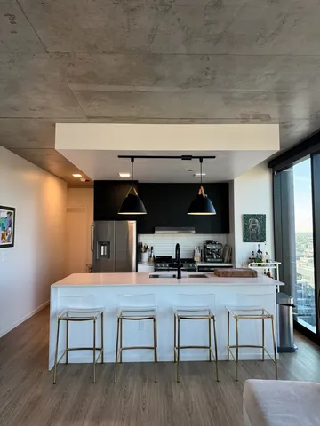 $4,500 | 225 North Elizabeth Street, Unit 1902, Chicago, IL 60607