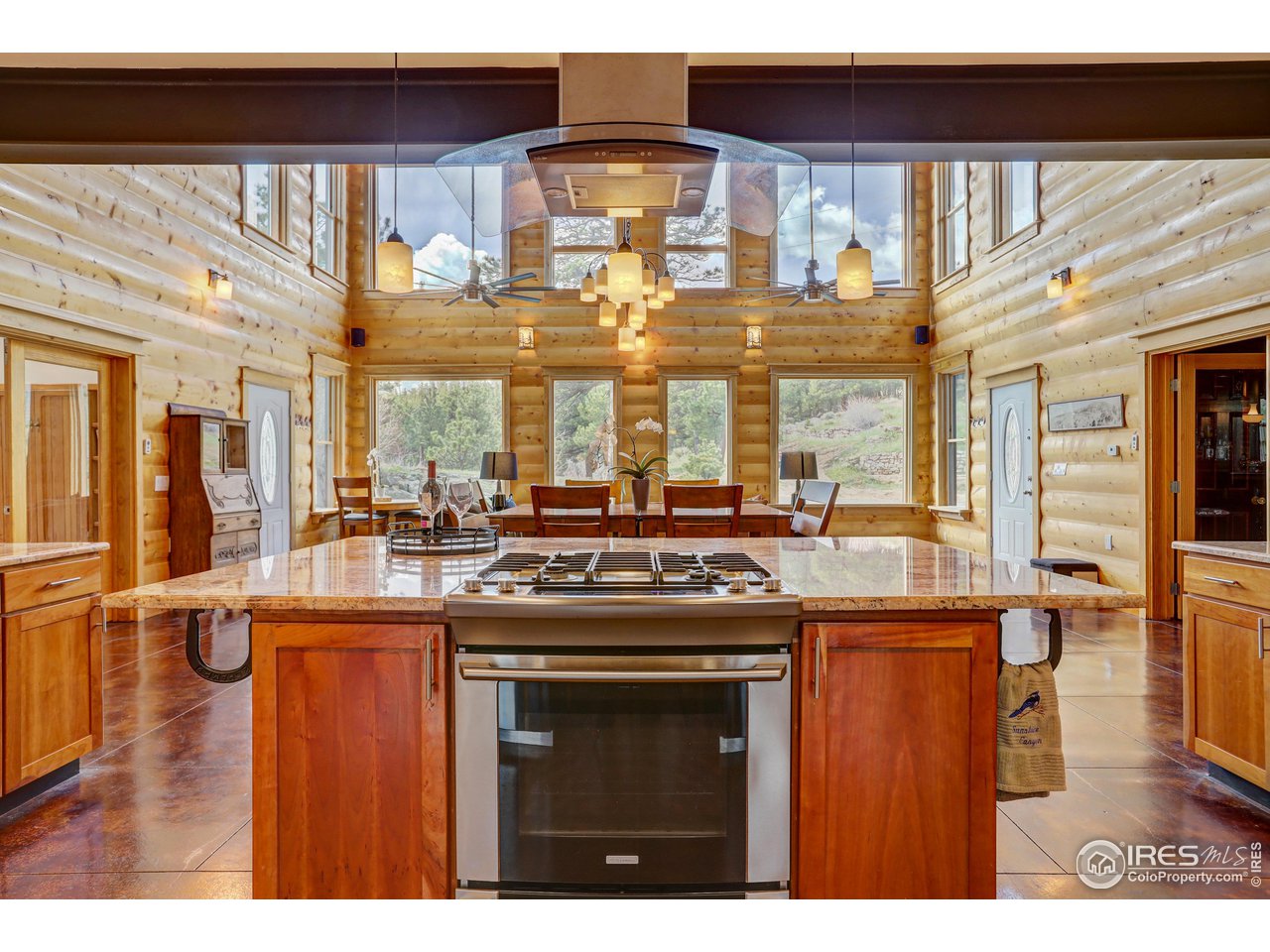 479 County Road 83 Boulder, CO 80302 - Photo 10 of 36 Large island with seating