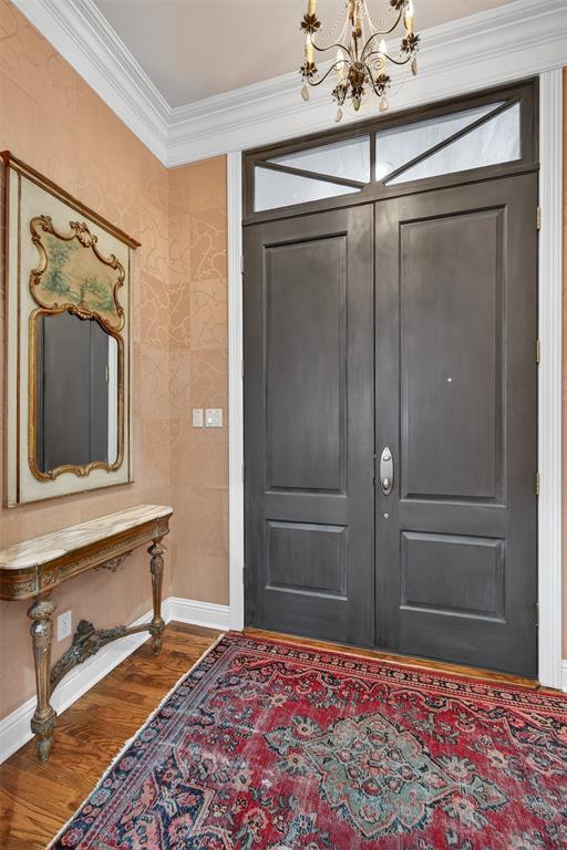 7717 Creswell Road, Unit 48 Shreveport, LA 71106 - Photo 3 of 37 a view of a bedroom with wooden floor and closet