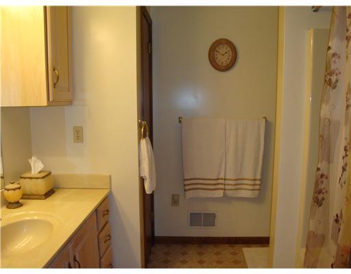 115 Township Line Road Butler, PA 16002 - Photo 7 of 18 Master Bath/Spa.