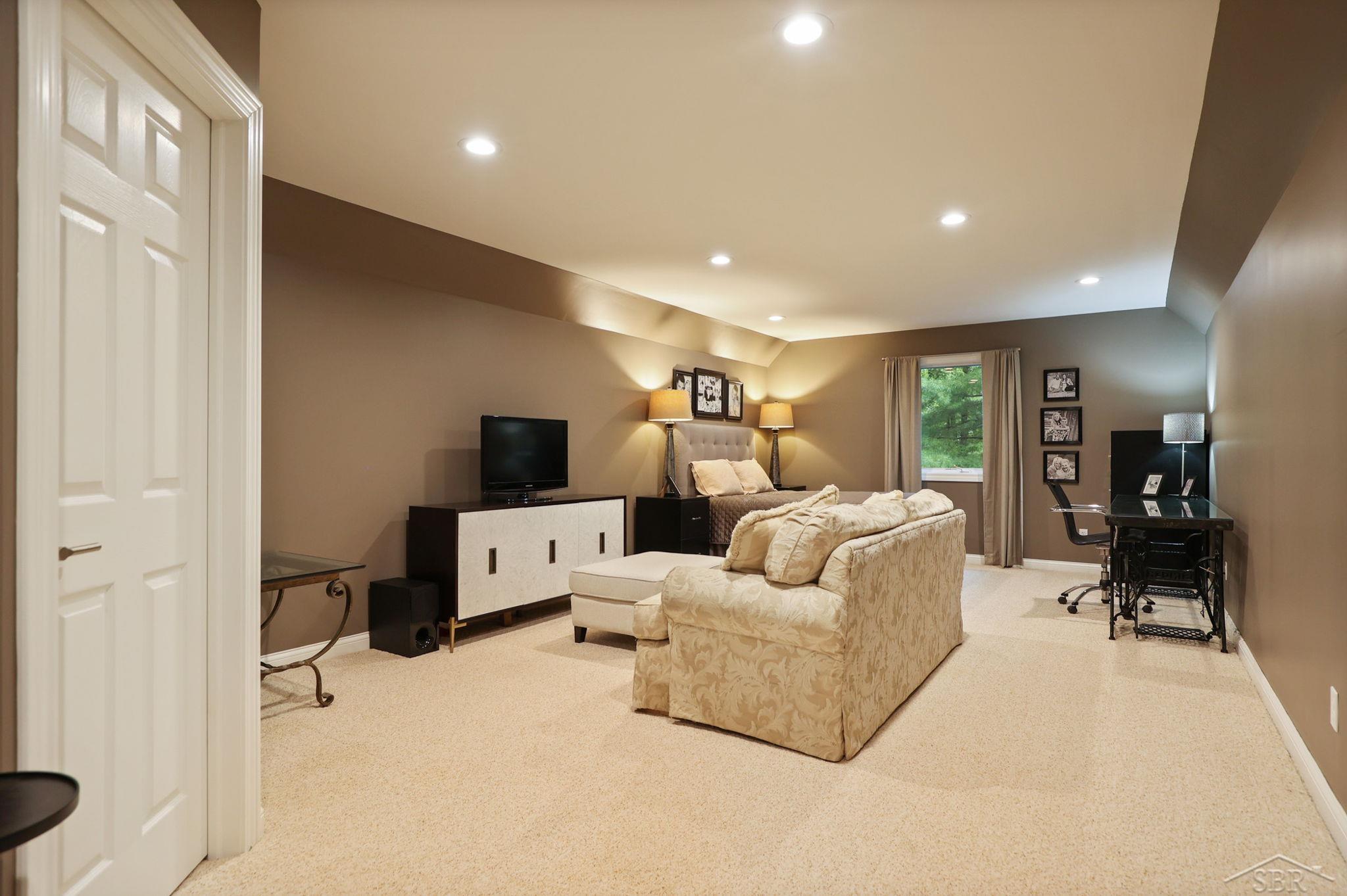 544 East Monroe Road Midland, MI 48642 - Photo 54 of 97 50119790-53.JPG