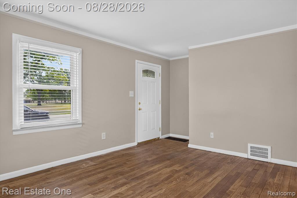 5048 Howe Road Wayne, MI 48184 - Photo 8 of 43 Gallery Image 8