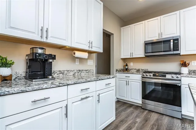 $474,900 | 7987 Matterhorn Canyon Road, Caseyville, IL 62232