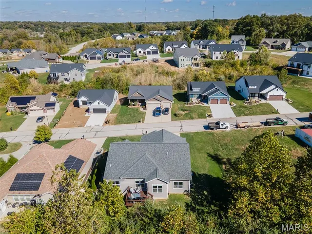 $474,900 | 7987 Matterhorn Canyon Road, Caseyville, IL 62232