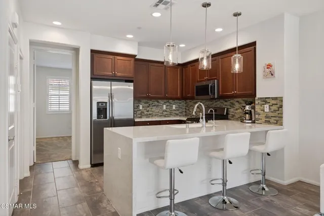 $749,990 | 449 Pecana Street, Camarillo, CA 93012