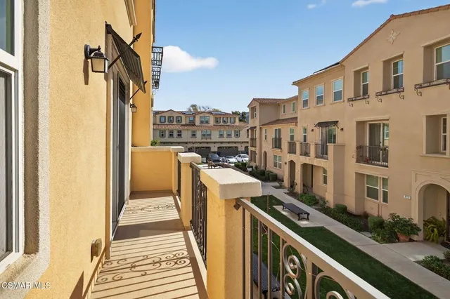 $749,990 | 449 Pecana Street, Camarillo, CA 93012