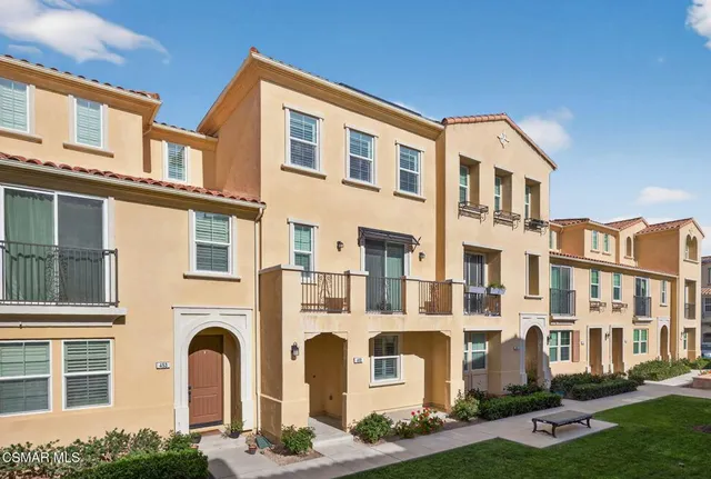 $749,990 | 449 Pecana Street, Camarillo, CA 93012