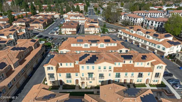 $749,990 | 449 Pecana Street, Camarillo, CA 93012