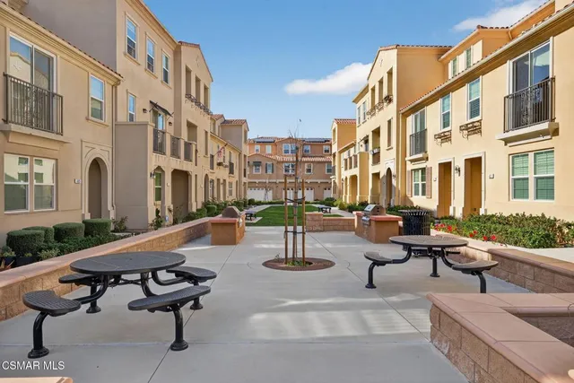 $749,990 | 449 Pecana Street, Camarillo, CA 93012