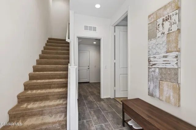 $749,990 | 449 Pecana Street, Camarillo, CA 93012