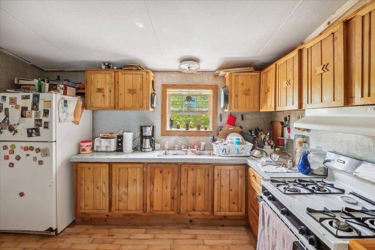 3669 Highway 17 Starksboro, VT 05487 - Photo 2 of 35