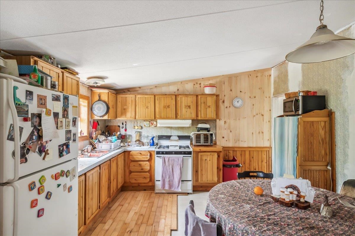 3669 Highway 17 Starksboro, VT 05487 - Photo 3 of 35