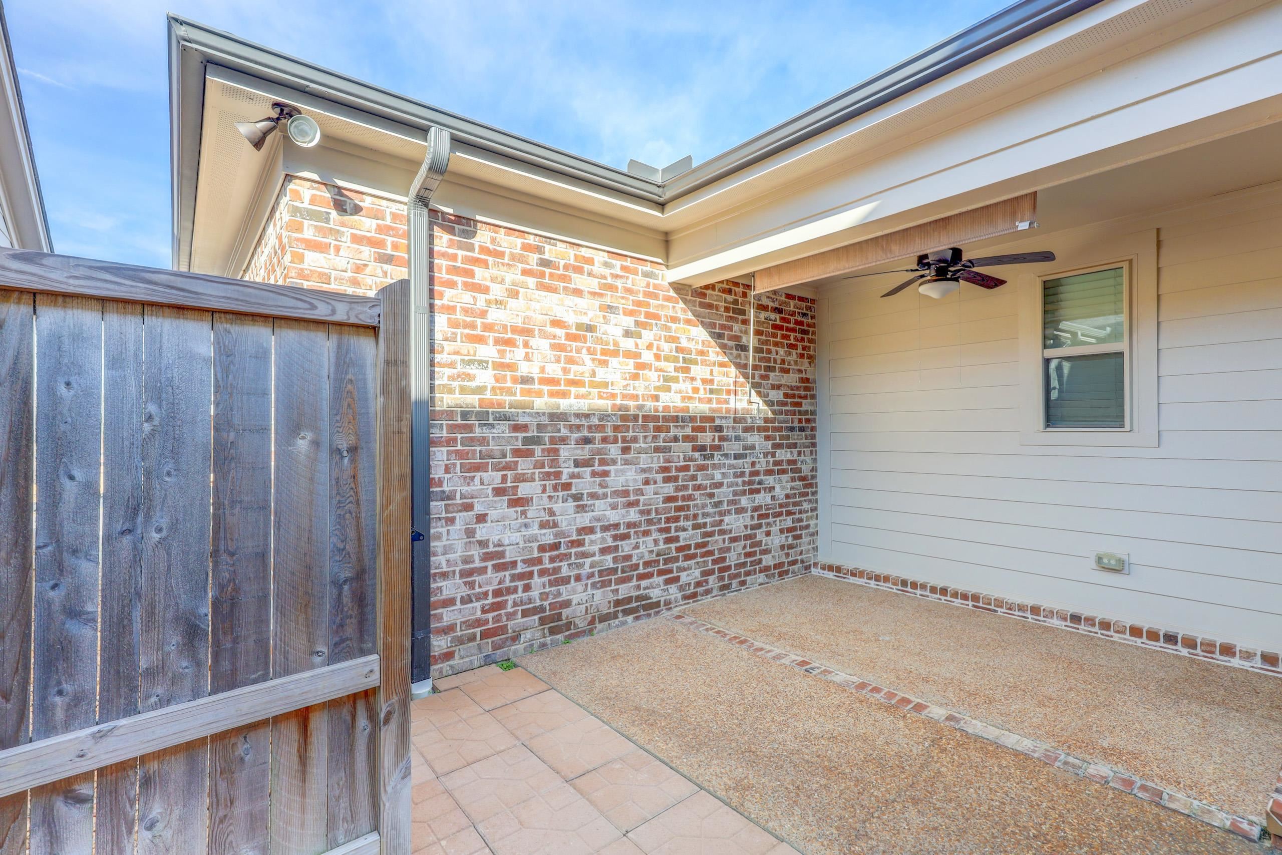 897 Ufton Alley Collierville, TN 38017 - Photo 5 of 32 a view of outdoor space