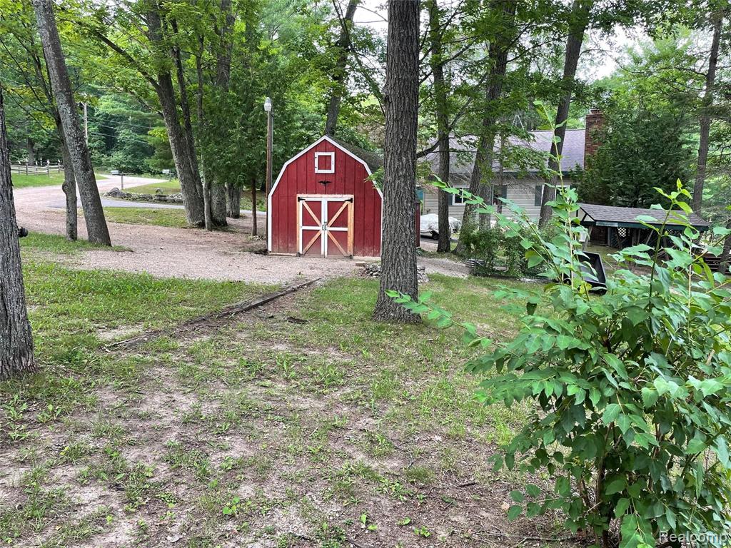 5808 Lakeview Road Rose City, MI 48654 - Photo 10 of 39 Gallery Image 10