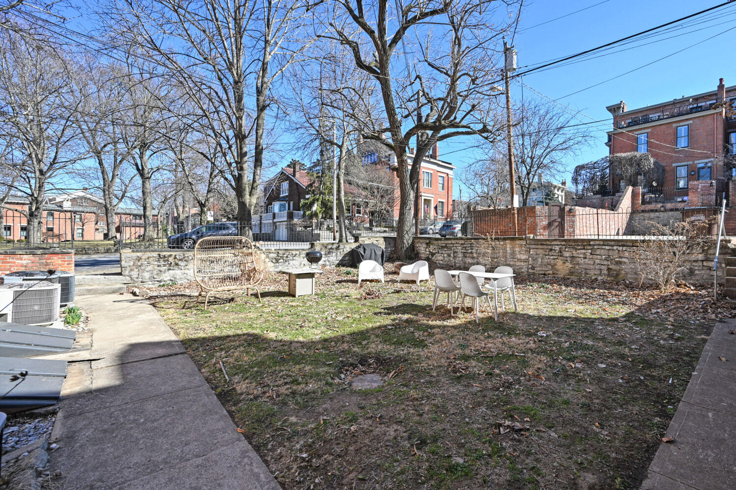 229 Riverside Drive, Unit 1F Covington, KY 41011 - Photo 30 of 40 229RiversideDr1F_39