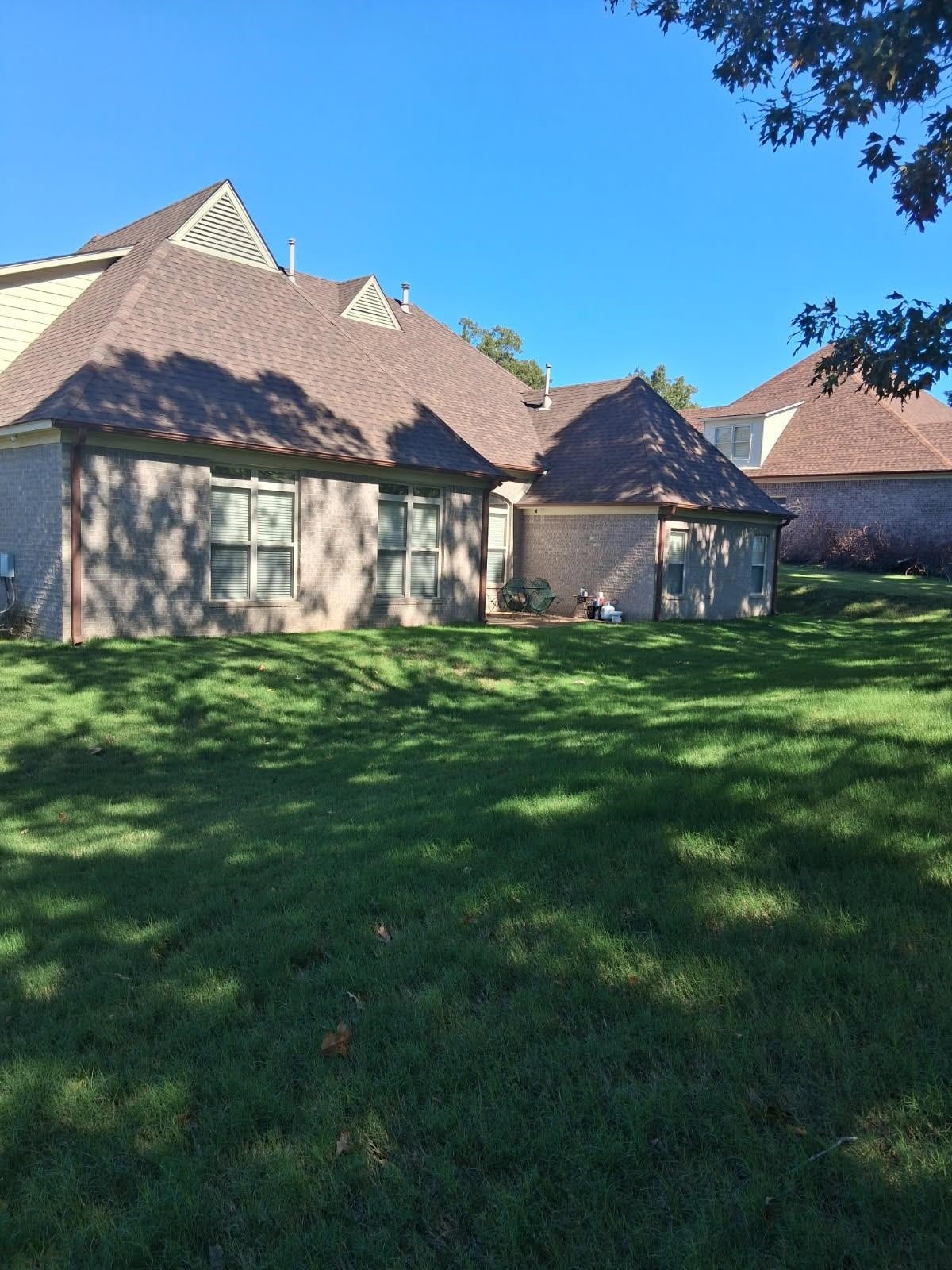10481 Mabry Mill Road Cordova, TN 38016 - Photo 28 of 32 a front view of a house with a garden