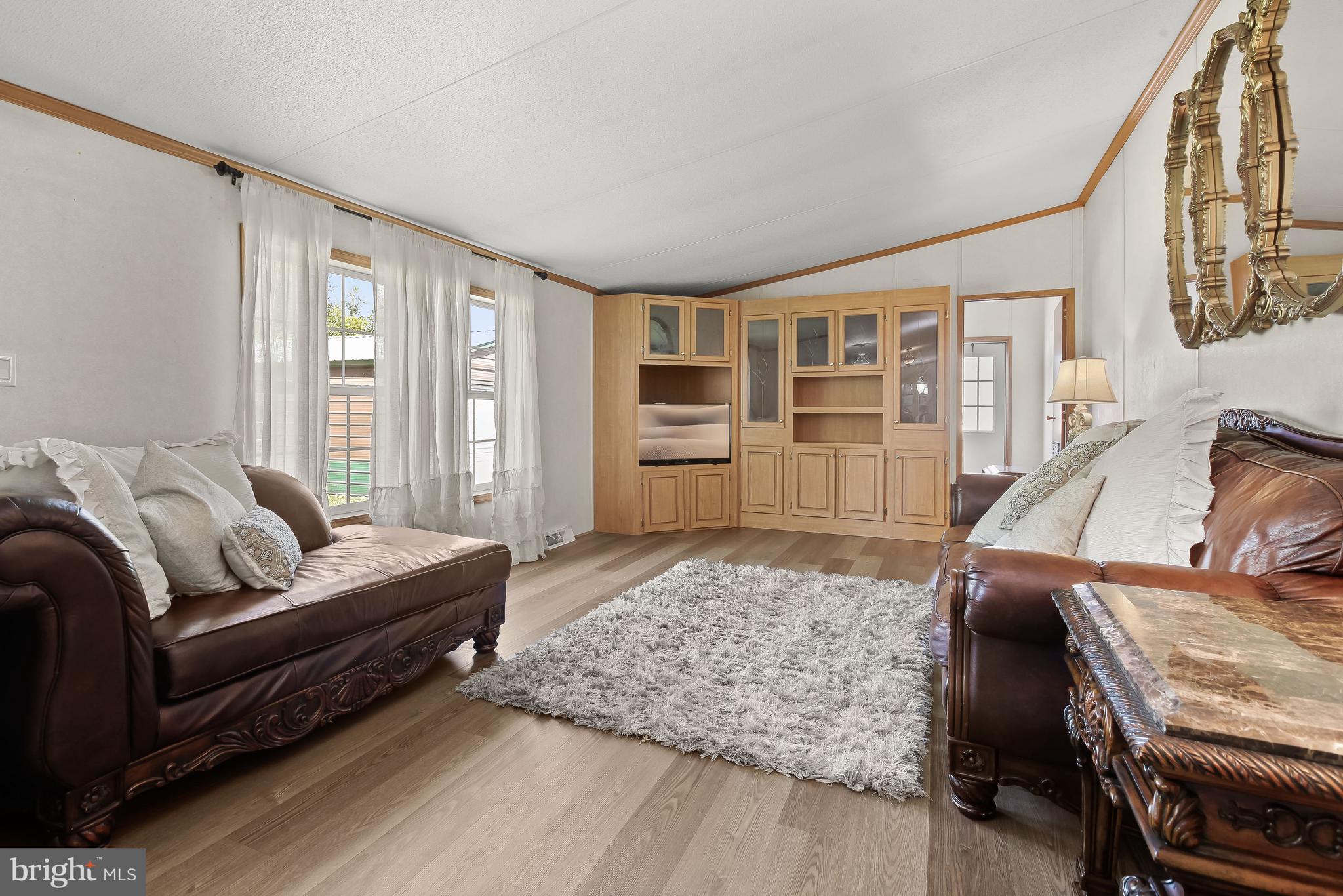800 Torway Road Gardners, PA 17324 - Photo 3 of 42 Living Room