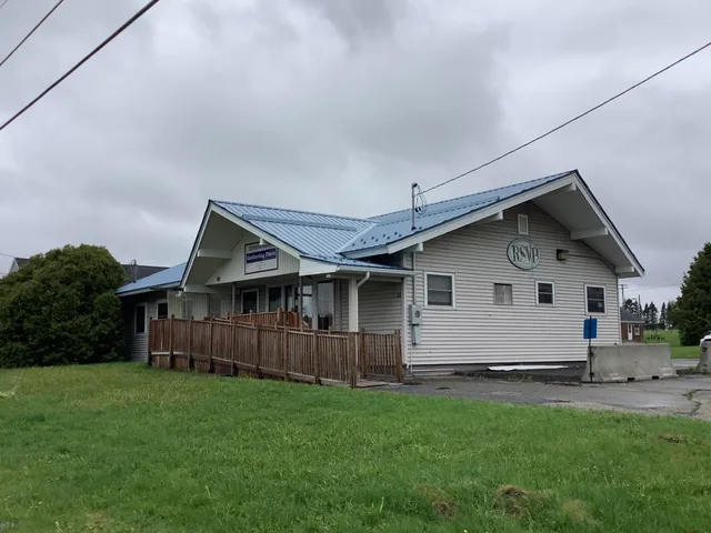$214,000 | 33 Davis Street, Presque Isle, ME 04769