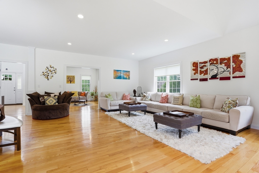 9 Boxwood Road Westford, MA 01886 - Photo 6 of 40