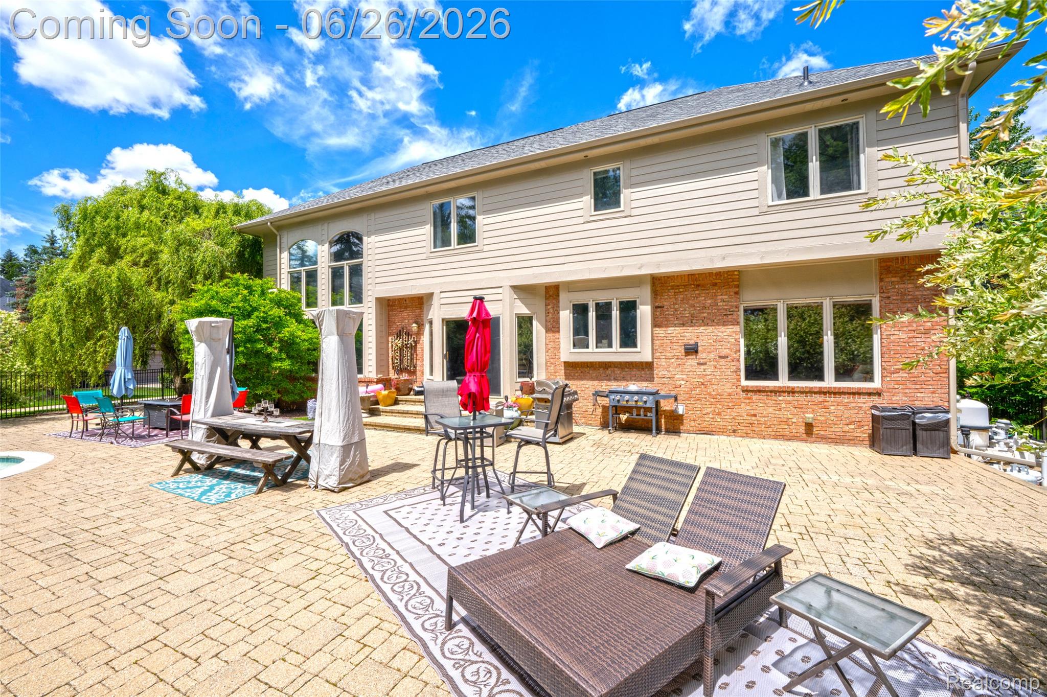 2619 Lambeth Park Rochester, MI 48306 - Photo 66 of 71 Expansive paver patio offering significant outdoor living space
