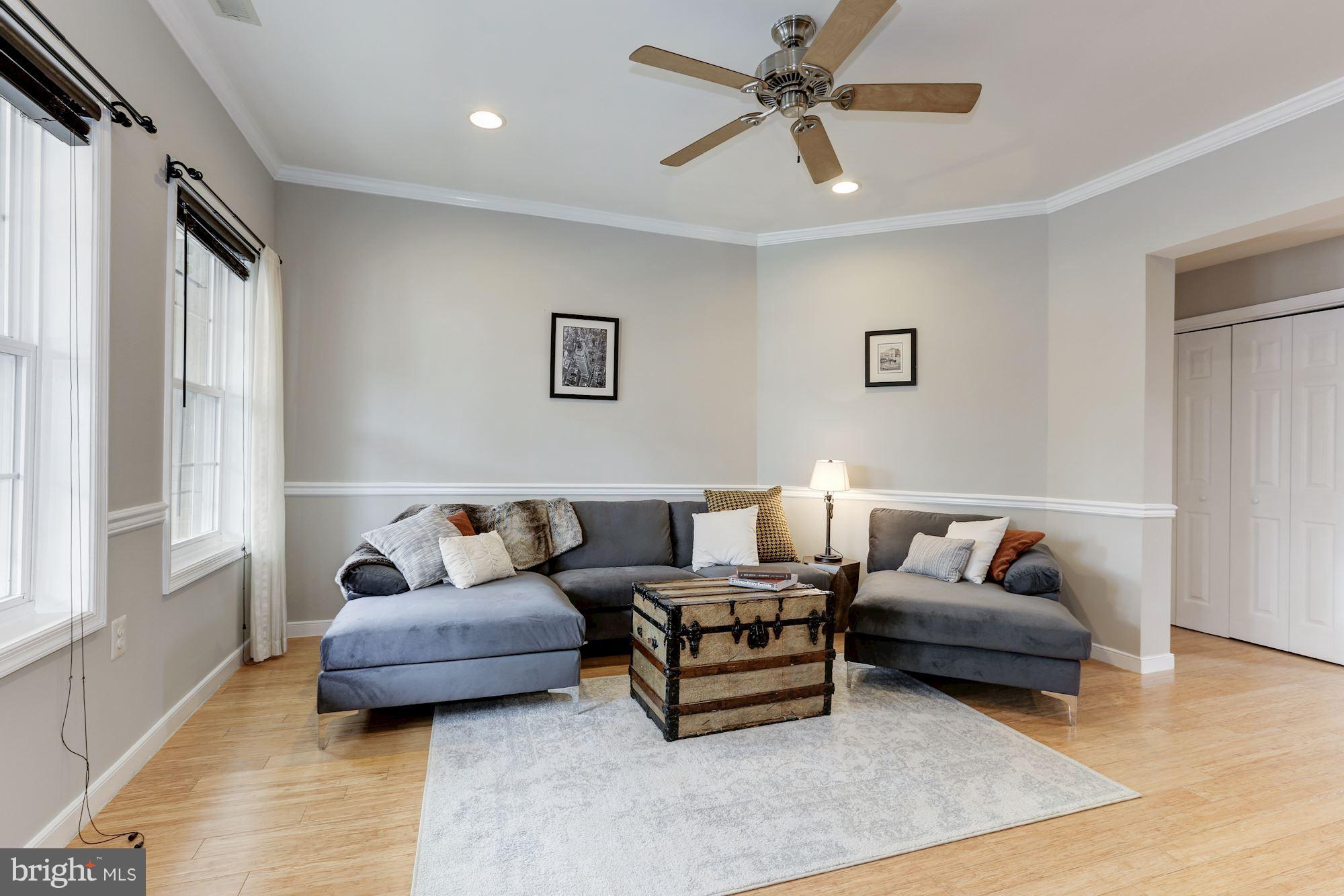 1835 Kendall Street Northeast Washington, DC 20002 - Photo 3 of 27 Family Room