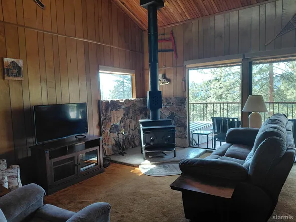 $825,000 | 295 Bend Avenue, Kings Beach, CA 96143