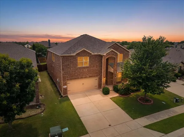 $439,500 | 5611 Coventry Drive, Prosper, TX 75078