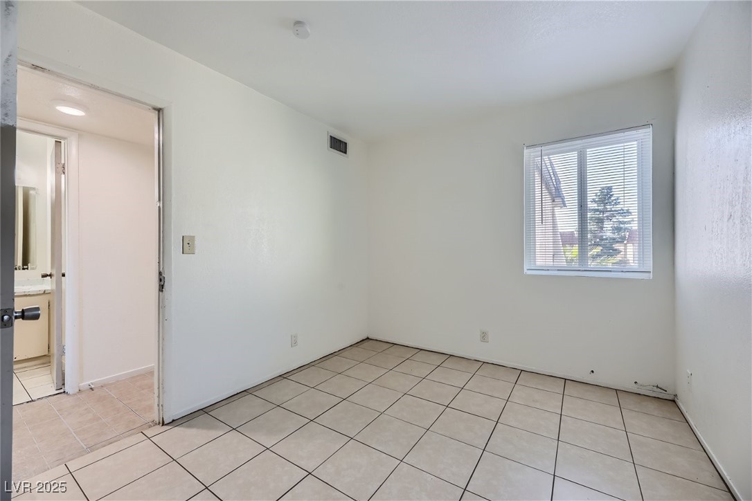 3604 Thomas Avenue, Unit 4 North Las Vegas, NV 89030 - Photo 11 of 17