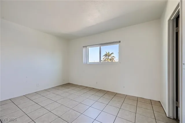 $905 | 3604 Thomas Avenue, Unit 4, North Las Vegas, NV 89030