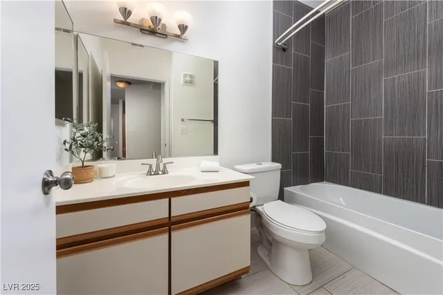 $200,000 | 5751 East Hacienda Avenue, Unit 256, Las Vegas, NV 89122