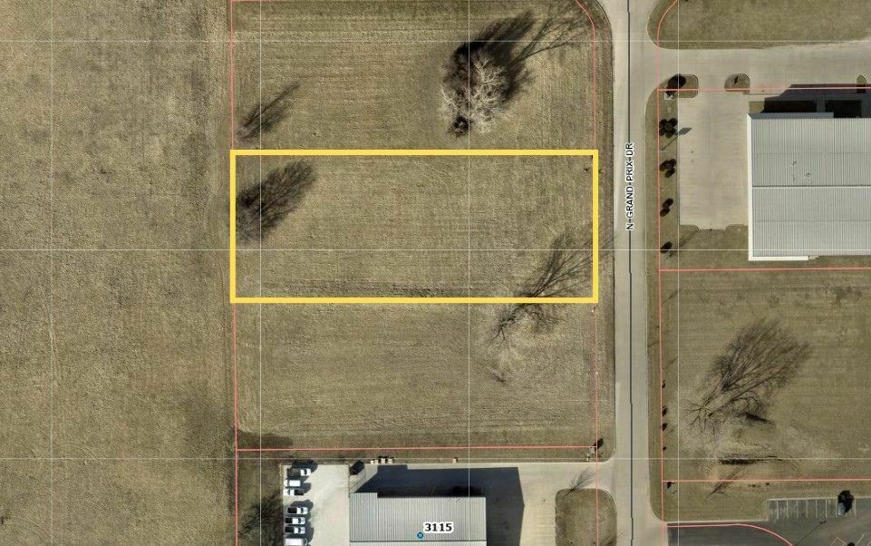 3135 Grand Prix Drive Decatur, IL 62526 - Photo 2 of 2