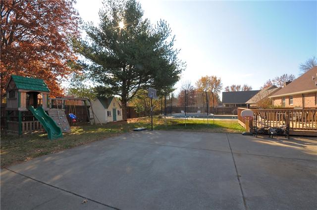 2314 Sulphur Springs Road Murfreesboro, TN 37129 - Photo 5 of 19 LOT OF EXTRA PARKING TO STORE YOUR RECREATION VEHICLES