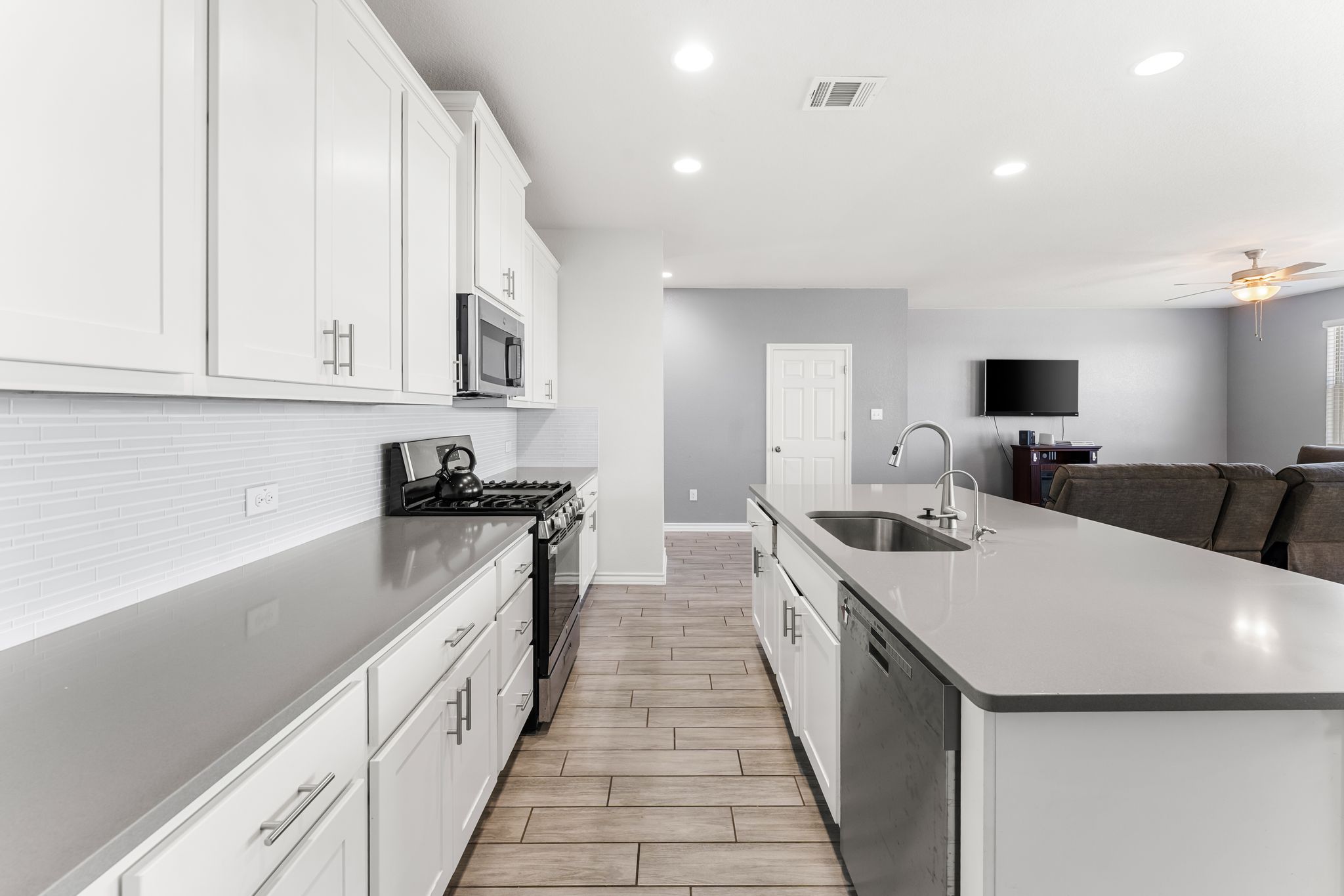 974 Pepperbark Loop Buda, TX 78610 - Photo 12 of 40