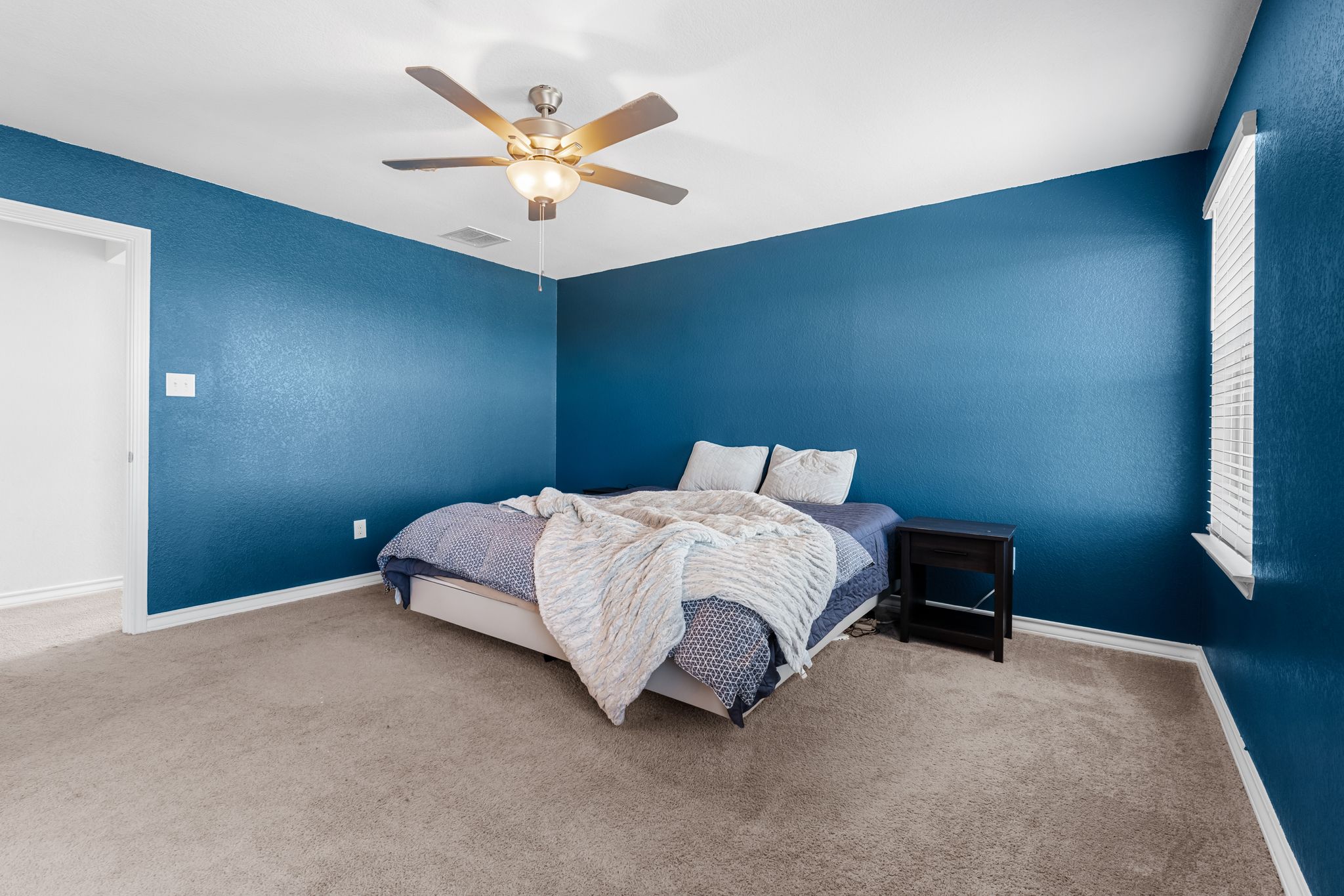 974 Pepperbark Loop Buda, TX 78610 - Photo 22 of 40 Primary Bedroom