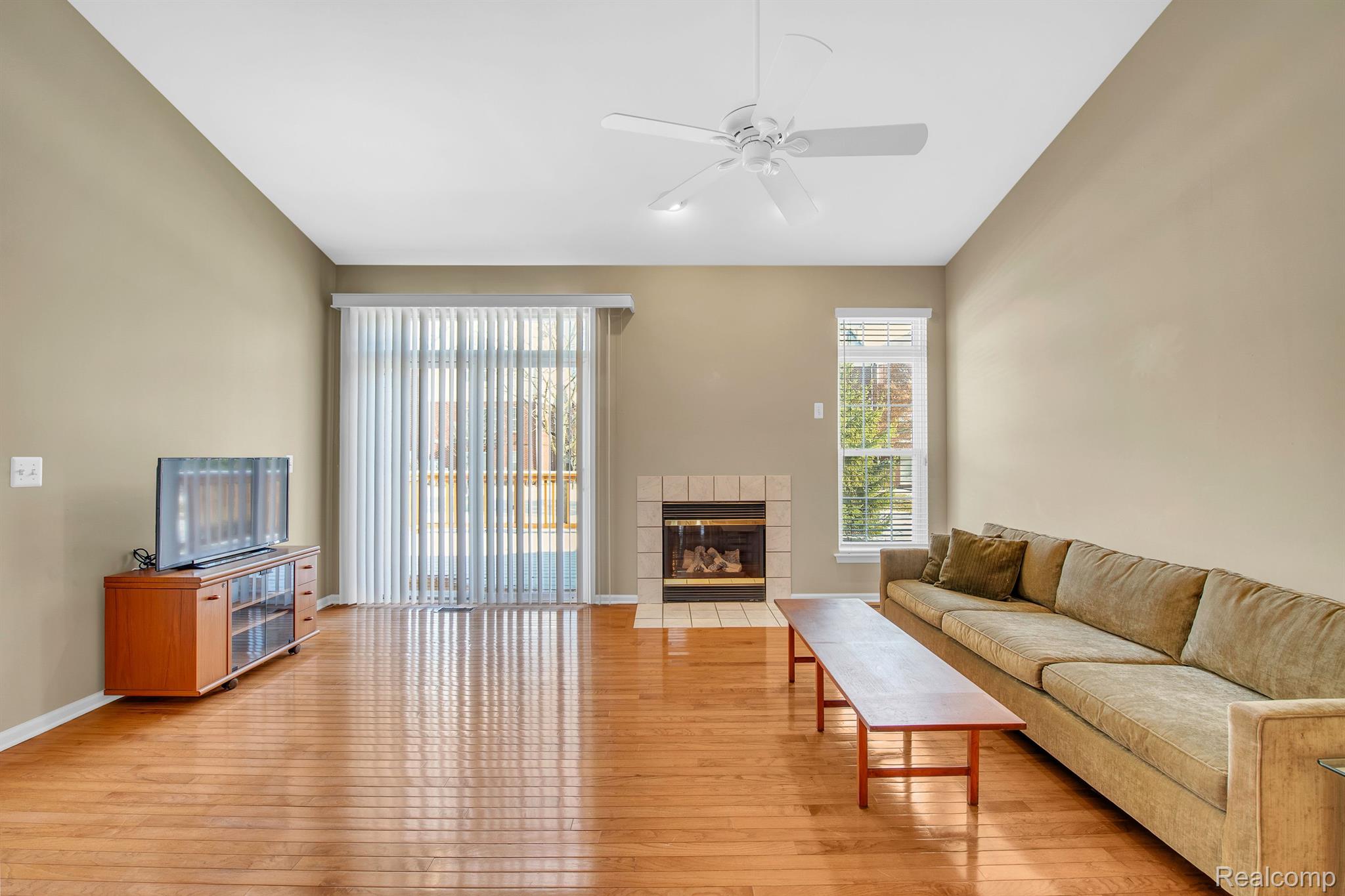 561 Cherry Grove Road Canton, MI 48188 - Photo 11 of 22 Great Room
