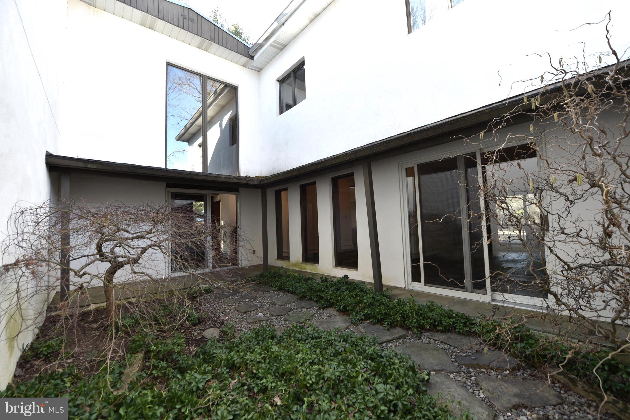 70 New Road Lambertville, NJ 08530 - Photo 4 of 61