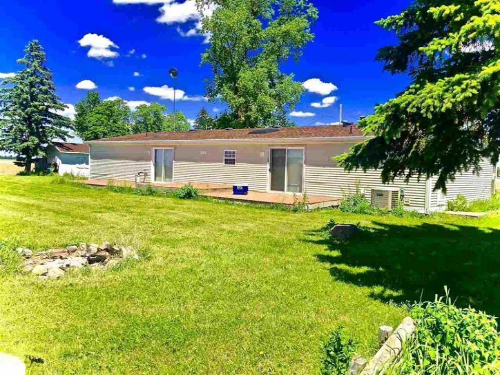 1385 North Blair Road Ithaca, MI 48847 - Photo 2 of 34 1817811-4